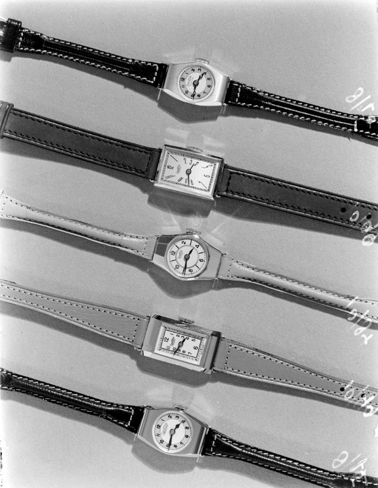 Horloges Zentra, Bestanddeelnr 190-0927