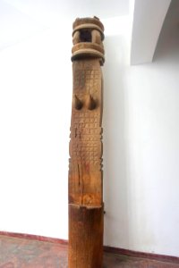 House column, Ede - Vietnam Museum of Ethnology - Hanoi, Vietnam - DSC02760