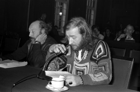 Hoorzitting over het kunstbeleid van Amsterdam in de Raadzaal van het stadhuis A, Bestanddeelnr 923-0465