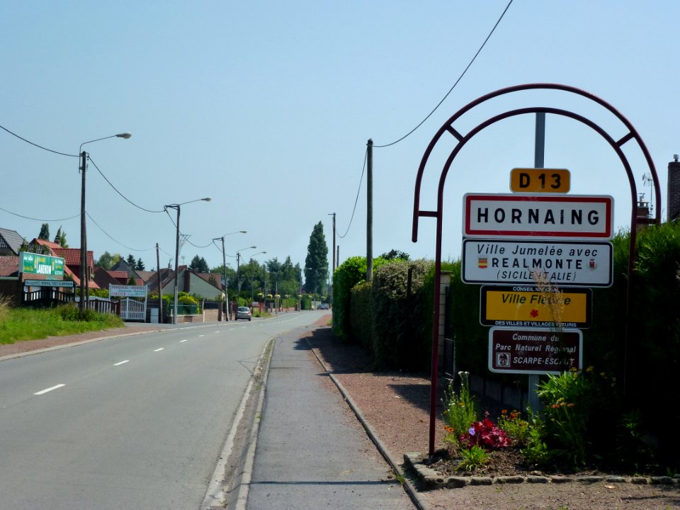 Hornaing (Nord, Fr) city limit sign
