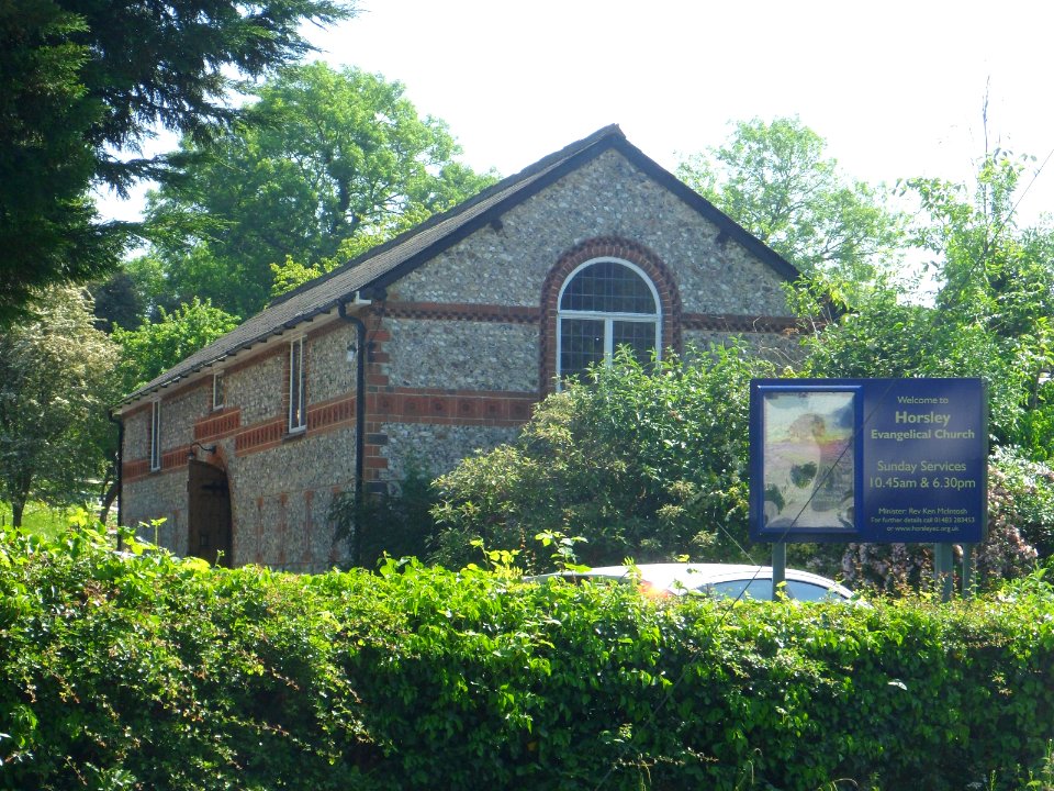 Horsley Evangelical Church, Ockham Road North, East Horsley (May 2014) (1)