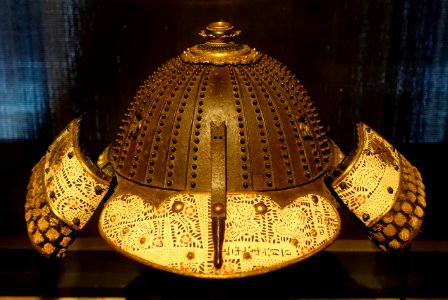 Hoshi-bachi kabuto (riveted helmet), signed Myochin Shikibu Ki (no) Munesuke, Japan, Edo period, dated 1693 AD, iron, lacquer, leather, gold, lacing - The Ann and Gabriel Barbier-Mueller Museum - DSC05472