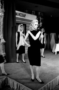 Horlogemode 1963, in Hilton Hotel, Bestanddeelnr 915-0725