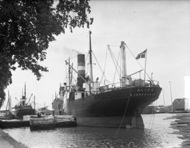 Houtschip Alice uit Kopenhagen in Zaandam, Bestanddeelnr 903-4892