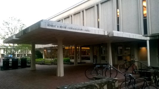 House Undergraduate Library UNC-CH 2014-04-25