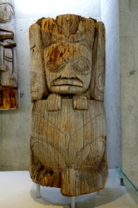 House-front pole, section, Haida, British Columbia - Museum of Anthropology, University of British Columbia - DSC08716