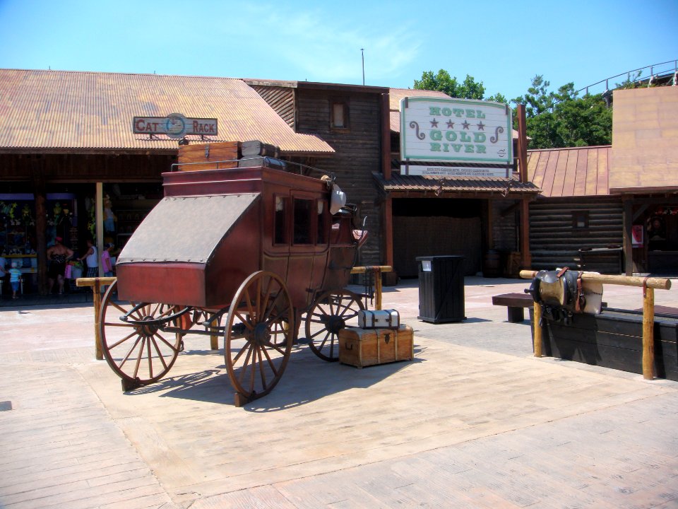 Hotel Gold River - Far West Entrance