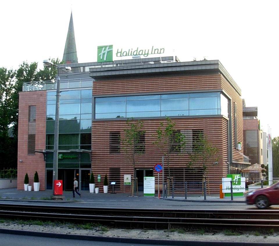 Hotel Holliday Inn Bydg od Bernardyńskiej