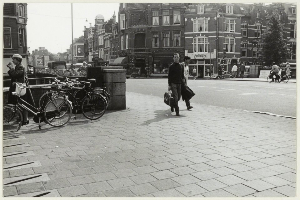 Houtplein met de Grote Houtbrug gezien vanuit de Grote Houtstraat