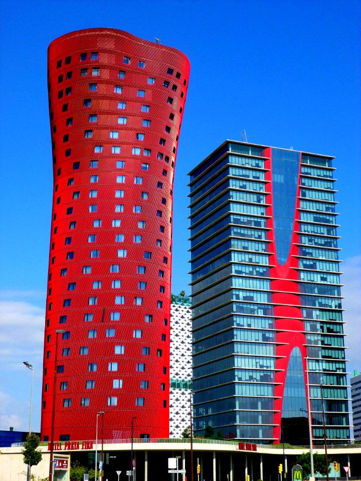 Hospitalet de Llobregat - Plaza de Europa, Torres de Toyo Ito (Torres Porta Fira), Hotel Porta Fira y Torre Realia BCN 10