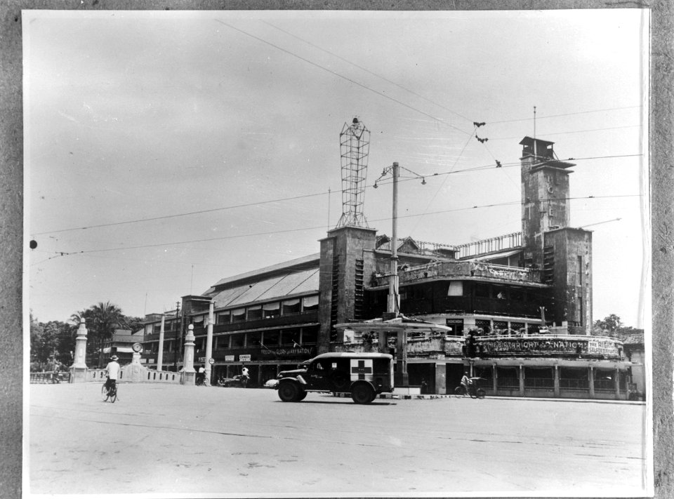Hotel des Galleries, gebruikt voor huisvesting van Britse militairen in Batavia , Bestanddeelnr 935-3387