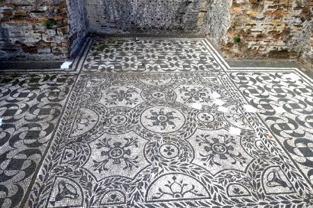 Hospitalia mosaics - Villa Adriana - Tivoli, Italy - DSC03786