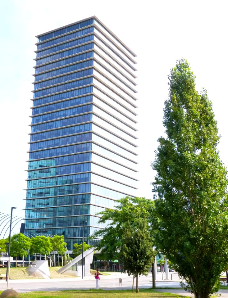 Hospitalet de Llobregat - Plaza de Europa, Torres de Toyo Ito (Torres Porta Fira), Torre Realia BCN 3