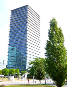 Hospitalet de Llobregat - Plaza de Europa, Torres de Toyo Ito (Torres Porta Fira), Torre Realia BCN 3