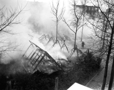 Houten schoolgebouw in Overschie afgebrand, Bestanddeelnr 910-0710