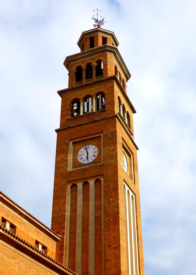 Hospitalet de Llobregat - Iglesia de Santa Eulàlia de Mèrida 05