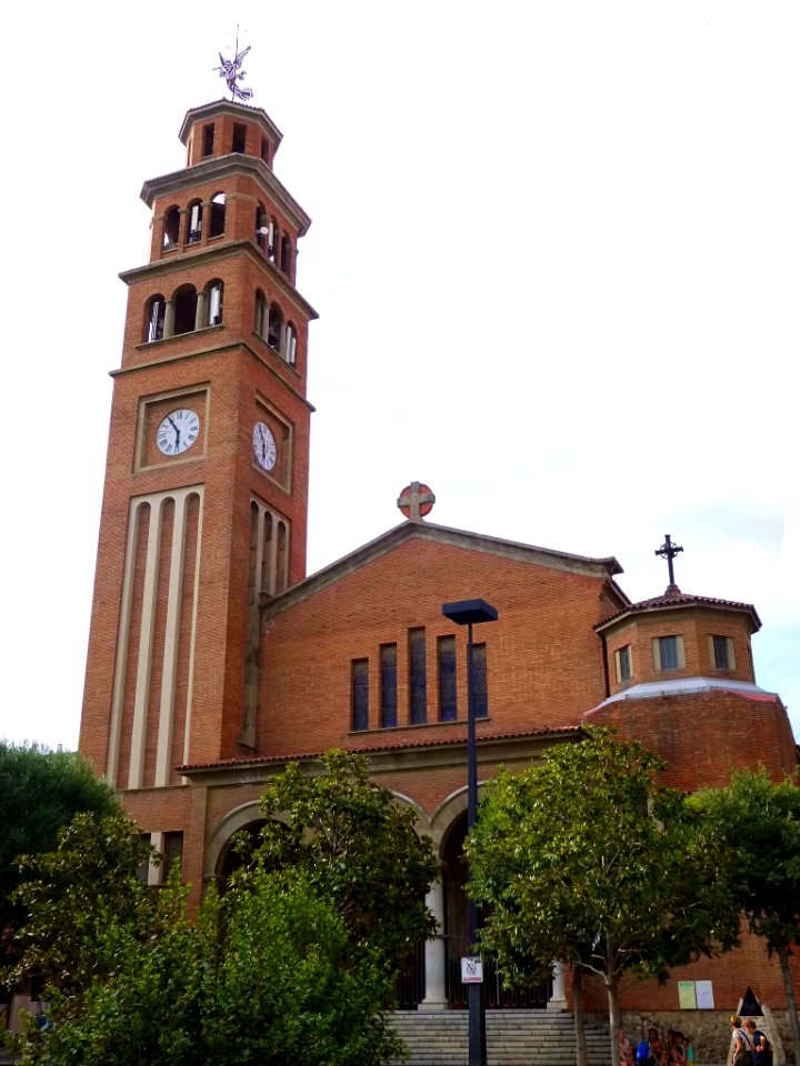 Hospitalet de Llobregat - Iglesia de Santa Eulàlia de Mèrida 01