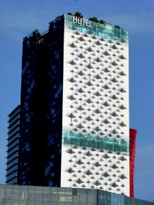 Hospitalet de Llobregat - Plaza de Europa, Hotel Renaissance Barcelona Fira 03