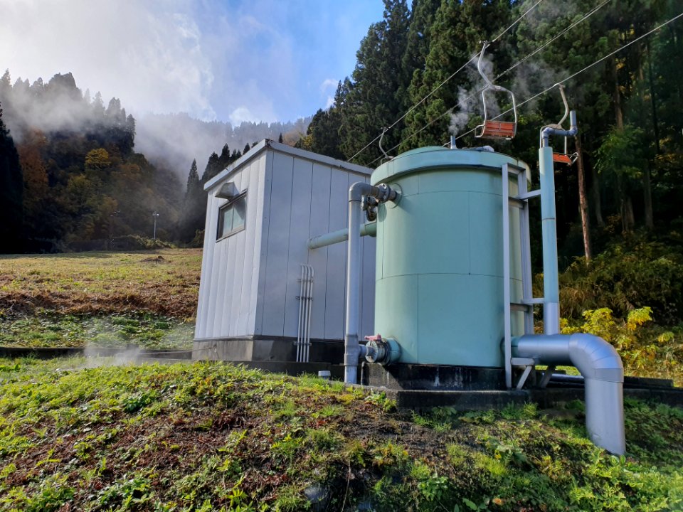 Hot spring system in Yuzawa 2
