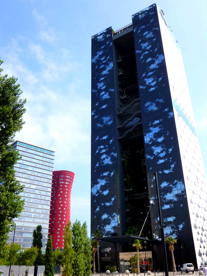 Hospitalet de Llobregat - Plaza de Europa, Hotel Renaissance Barcelona Fira 04