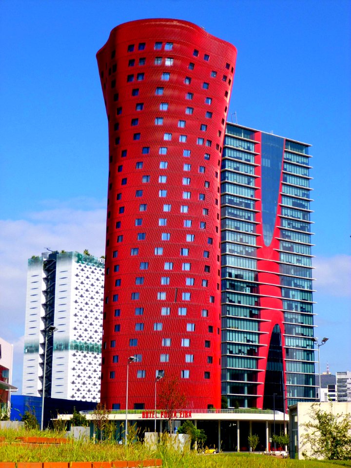 Hospitalet de Llobregat - Plaza de Europa, Torres de Toyo Ito (Torres Porta Fira), Hotel Porta Fira y Torre Realia BCN 05