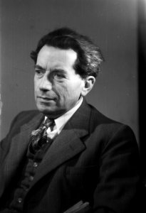 Hoofdbestuur PvdA. Bernard Franken , wethouder van Amsterdam, Bestanddeelnr 901-4775