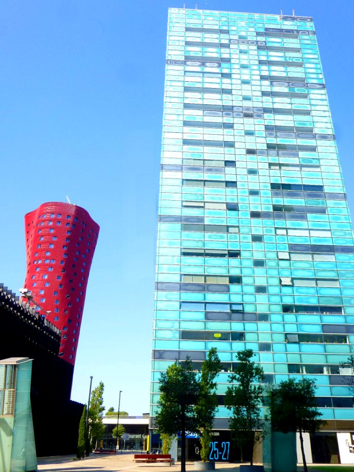 Hospitalet de Llobregat - Plaza de Europa, Torre Europa y Hotel Porta Fira