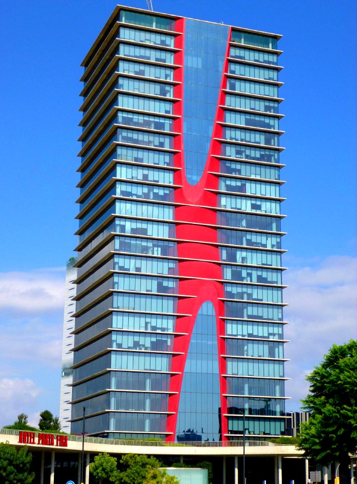 Hospitalet de Llobregat - Plaza de Europa, Torres de Toyo Ito (Torres Porta Fira), Torre Realia BCN 5