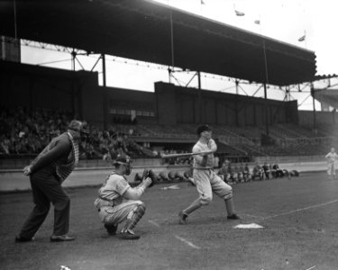 Honkbal Nederlands Bondsteam, Urbanus aan slag met Jack Lynch scheidsrechter, Bestanddeelnr 906-6003