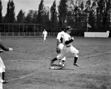 Honkbal OVVO tegen EDO. Speelmoment, Bestanddeelnr 915-1755