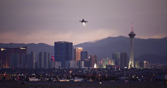 Fighting falcon nellis air force base las vegas