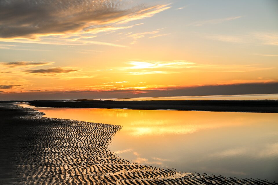 Sand water yellow