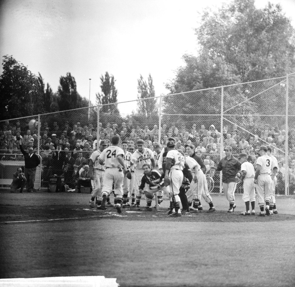 Honkbal Italie tegen West-Duitsland Gardini komt binnen, Bestanddeelnr 914-1507