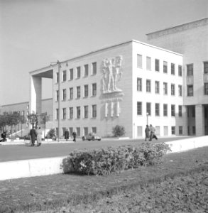 Hoofdgebouw van universiteit La Sapienza in de Città Universitaria in Rome, Bestanddeelnr 191-1337
