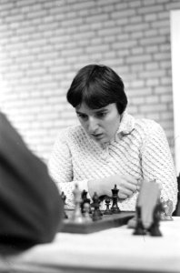 Hoogovenschaaktoernooi 17 januari Dames tienkamp . Nr. 7, 8, 9, 10 Ona, Gasprind, Bestanddeelnr 914-7173