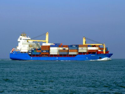 Hooge pic2 approaching Port of Rotterdan, Holland