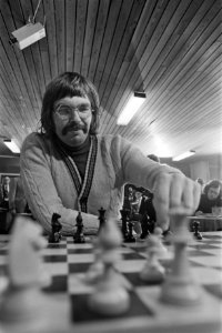 Hoogovenschaaktoernooi 1976 Bohm in aktie, kop, Bestanddeelnr 928-3650