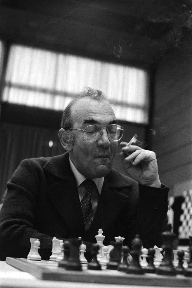 Hoogovenschaaktoernooi, 1e ronde Viktor Kortsjnoij, Bestanddeelnr 932-8311