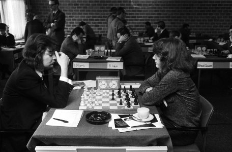 Hoogovenschaaktoernooi, Wijk aan Zee nr. 12A timman tegen Hartoch, nr. 13A K, Bestanddeelnr 924-2166
