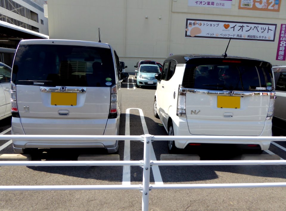Honda N-BOX & N-BOX SLASH (JF1) rear
