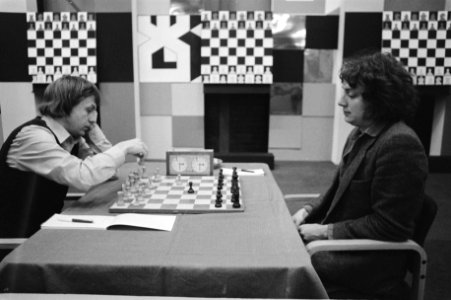 Hoogovenschaaktoernooi, eerste ronde A Adorjan (Hongarije) tegen Timman 15 S…, Bestanddeelnr 931-2634
