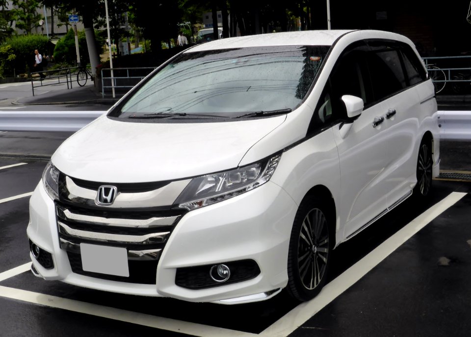 Honda ODYSSEY ABSOLUTE EX (RC1) front