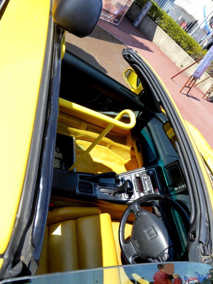 Honda NSX Type T (NA2) used as a marshal car of SUZUKA CIRCUIT (4)
