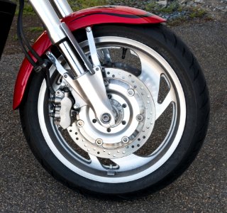 Honda VTX 1800 C 2007 - front wheel