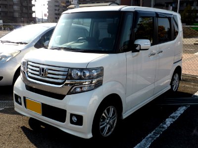 Honda N-BOX Custom (JF1ｰ2) front
