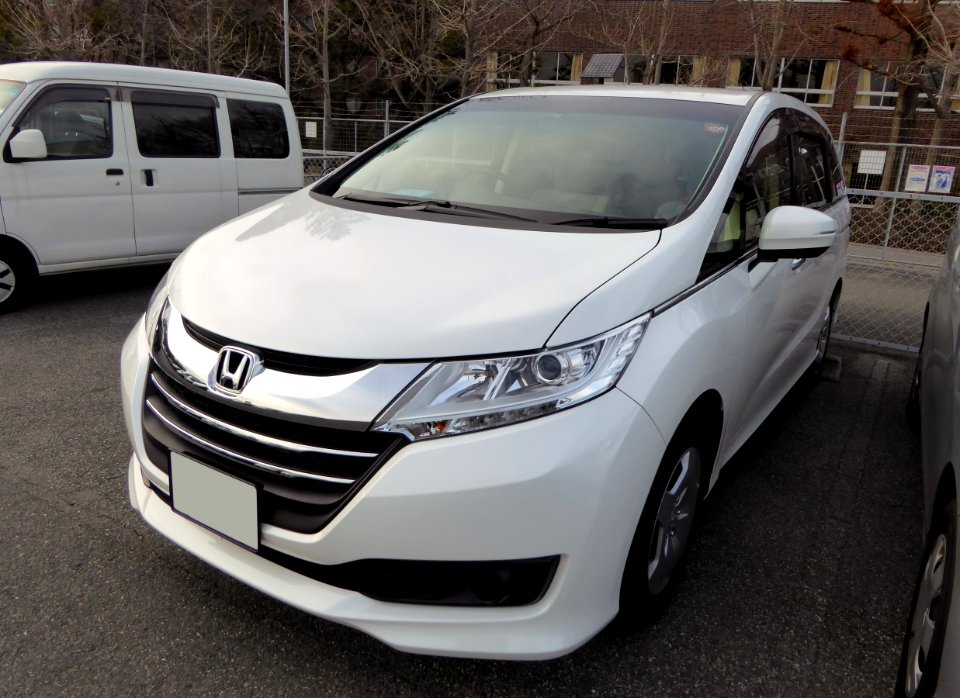 Honda ODYSSAY G (RC1) front