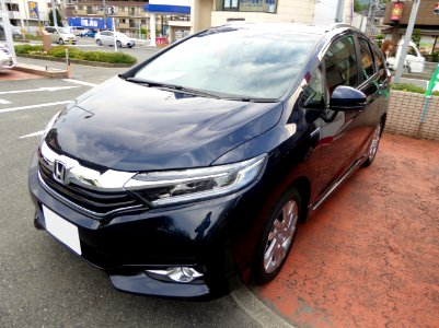 Honda SHUTTLE HYBRID Z (DAA-GP7) front