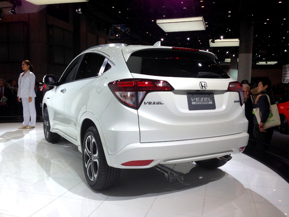 Honda Vezel Hybrid Z rear - Tokyo Motor Show 2013