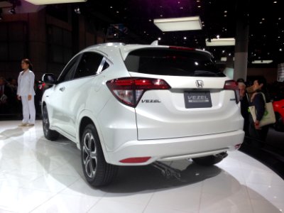 Honda Vezel Hybrid Z rear - Tokyo Motor Show 2013