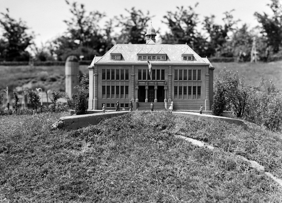 Hoofdgebouwen, hoofdgebouw nhm, Madurodam, Bestanddeelnr 165-0132